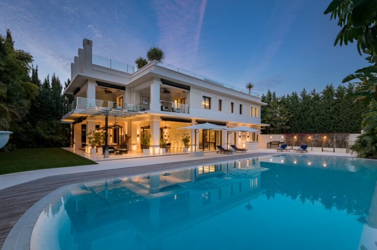 The property market in Marbella has reached record sales peaks and unprecedented bidding wars