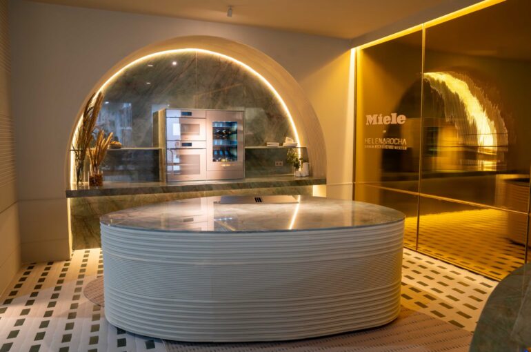 Miele debuta en Marbella Design & Art Fair presentando su icónica gama de cocción Pearl Beige